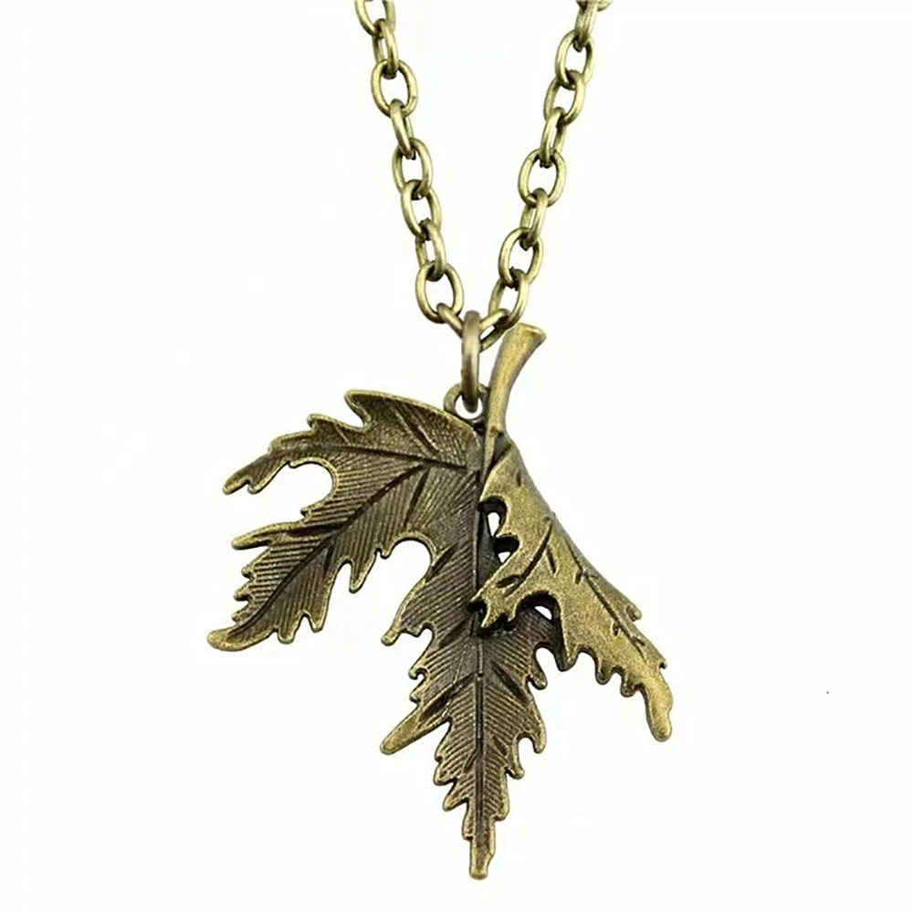 50pcs/lot Vintage maple leaf pendant alloy fall leaf jewelry DIY jewelry making and key pendant
