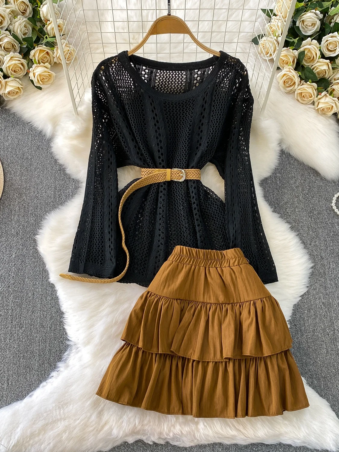 Vaion Sle Long Sve Knitted Sunade Top Inner Strap Cake ort Skirt Tee Piece Set Hollow out Design Casual Wear