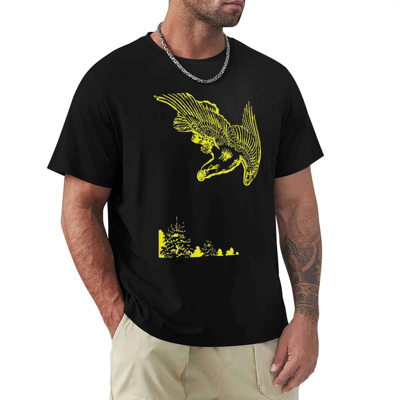 

Minimalized Eagle in flight against a snowy sky T-Shirt cotton graphic tees Luxury man Men's clothing