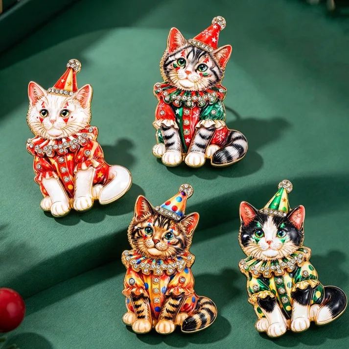 Cross border new Christmas cat brooch, high-end, light luxury, cute animal brooch, holiday gift decoration - view 2
