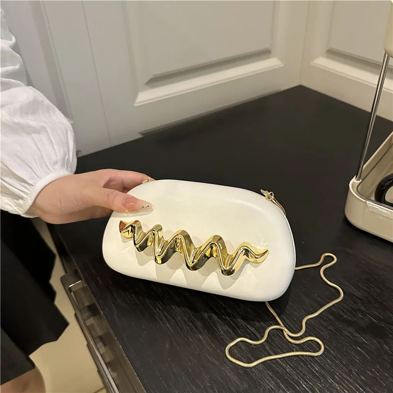 

Новинка 2025 года, акриловая сумка на цепочке, женский клатч с металлической волной, ужин, через плечо, модный кошелек