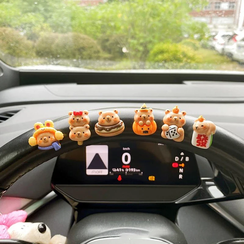 5/6Pcs Cartoon Cute Capybara Car Ornaments Dashboard Shaking Head Capybara Figurines Auto Interior Decoration