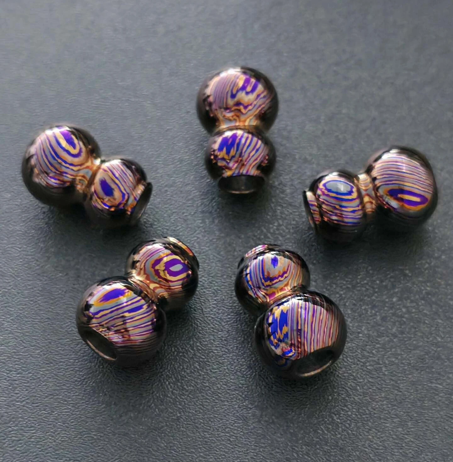 1 Piece Zircon Dmascus  EDC Pendant , Knife Pendant Bead
