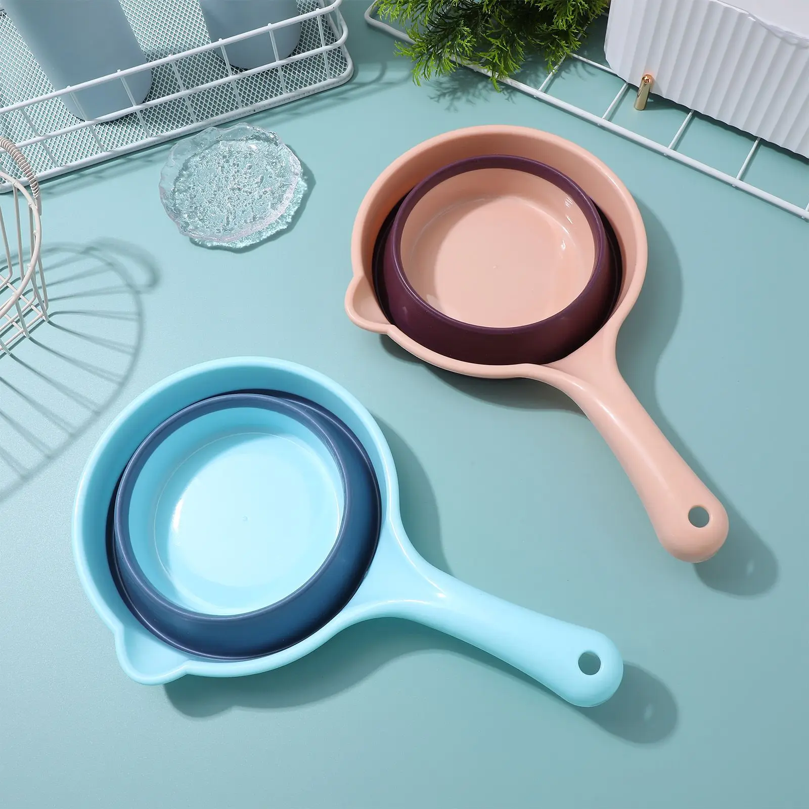 

2Pcs Foldable Water Ladle Blue Pink Ergonomic Handle Kitchen Scoop Big Bottle Folding Water Bailer Vegetable Washing Gadget