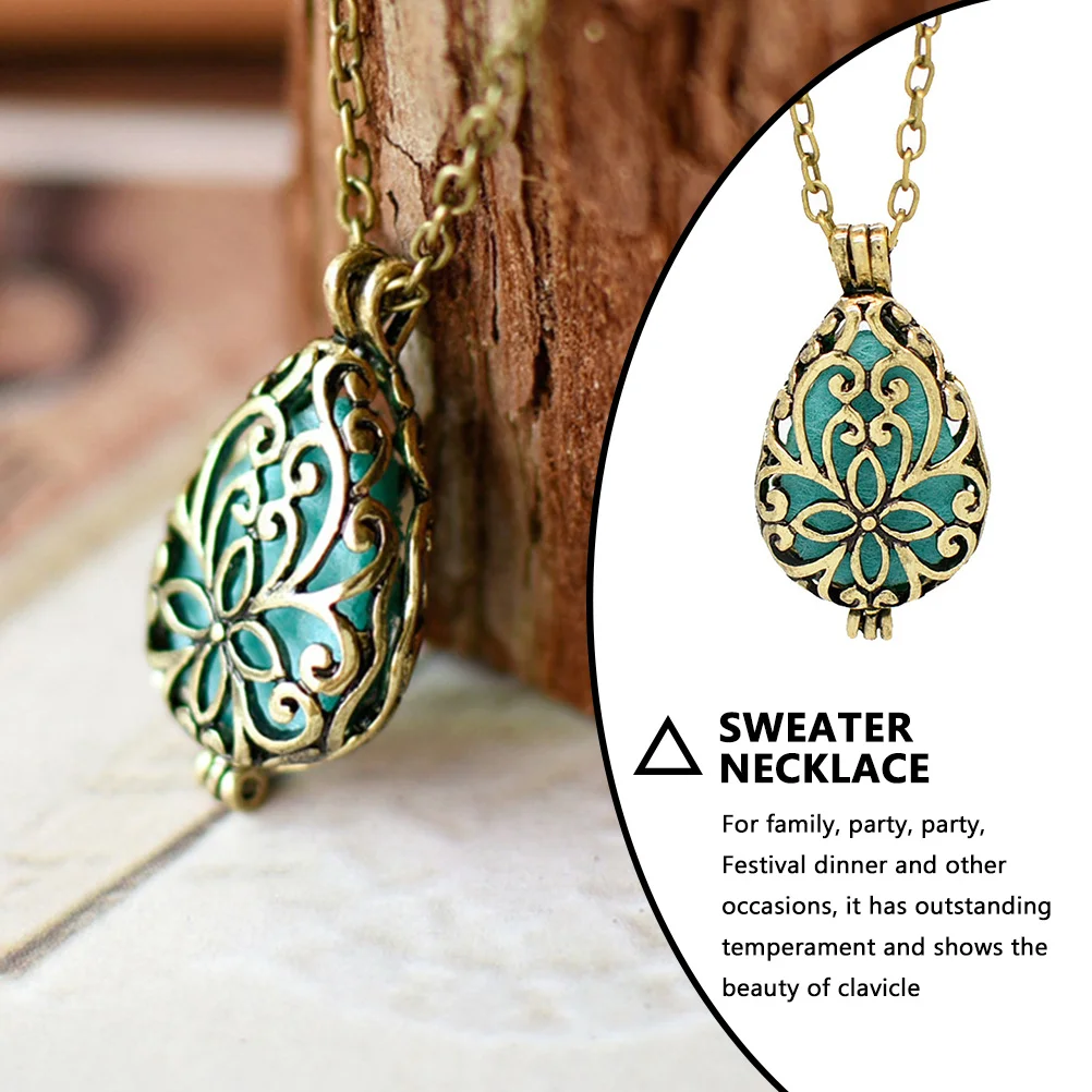 2 Pcs Aromatherapy Necklace Locket Costume Jewelry Pendant Essential Oil Diffuser Mini Miss