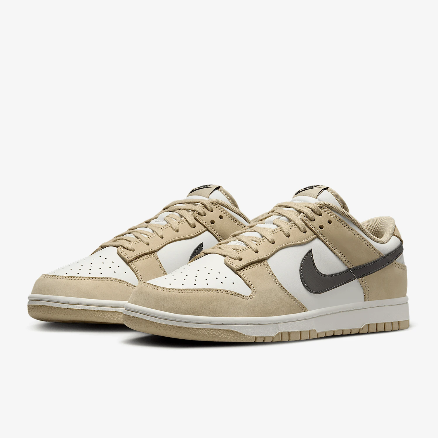 Nike Authentic Dunk…