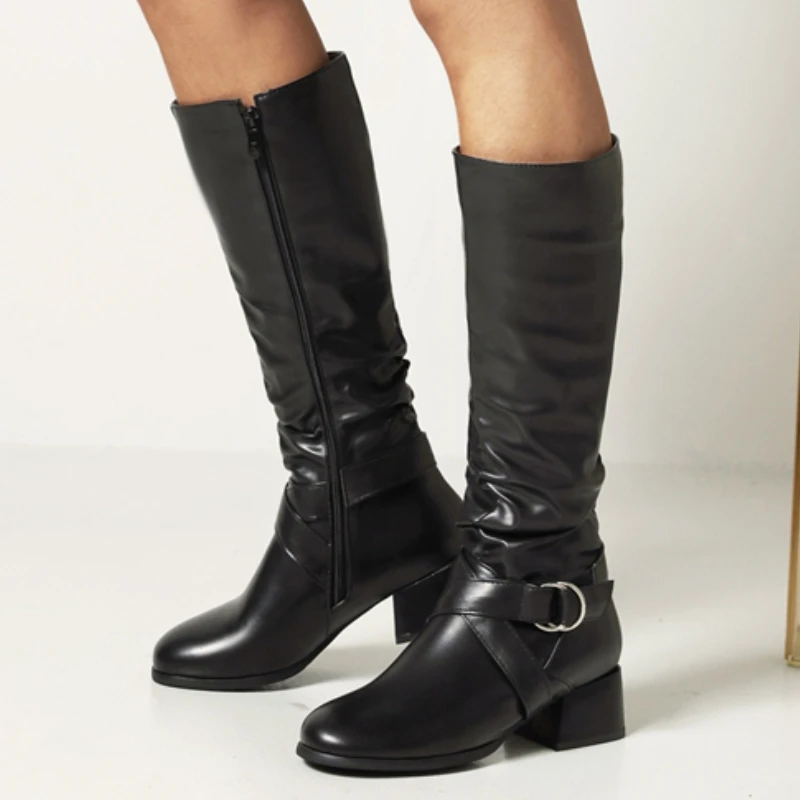 

Плиссированные зимние сапоги до колена, черные, белые, синие женские высокие сапоги, повседневная модная длинная обувь на низком каблуке для вечеринок, женская обувь