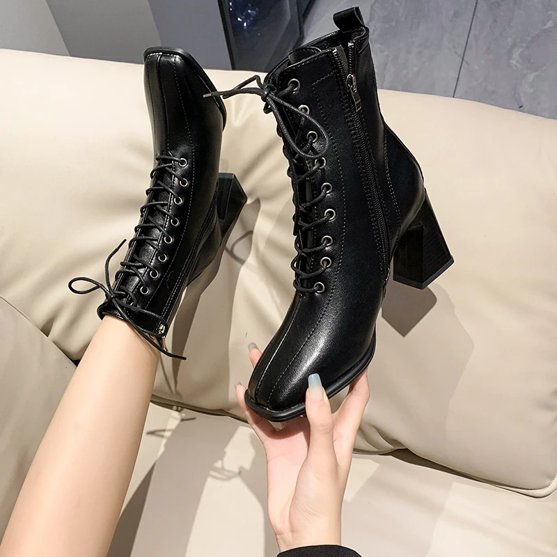 2023 Spring and Autumn New Fashion Square Head Comfortable Front Lace Up Side Zipper Outward Wearing Women\'s Naked Boots