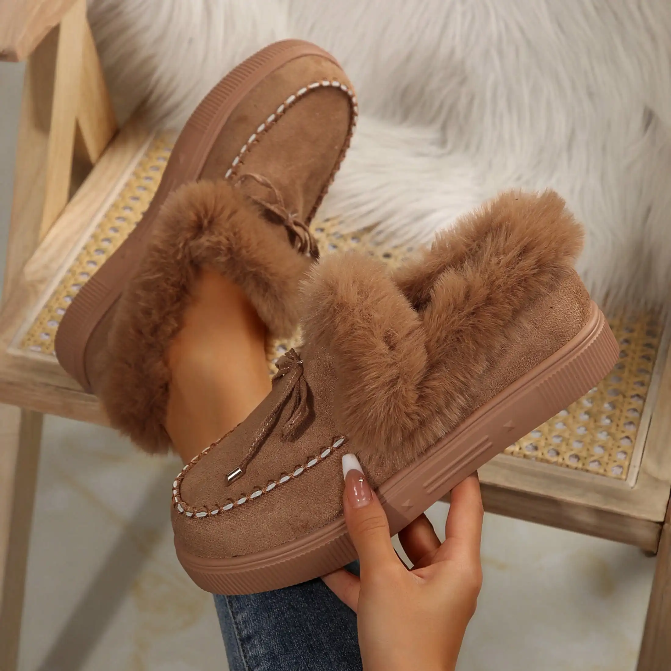 Solid Color Wide Feet Memory Foam Fuzzy Fluffy Lined Loafer Mule Platform Slippers Womens Winter Warm Suede Upper Casual Outdoor Snow Boot Footwear