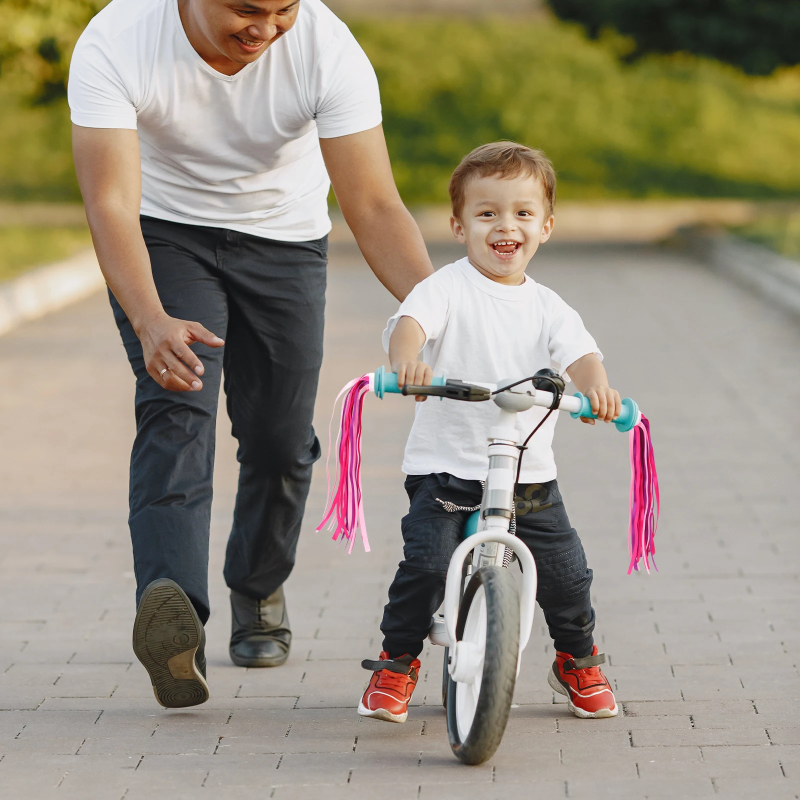 

1 Pair Kids Bike Streamers Children Handlebar Ribbons Decorative Lightweight Scooter Streamers Colorful Tassel Ribbons Hanging