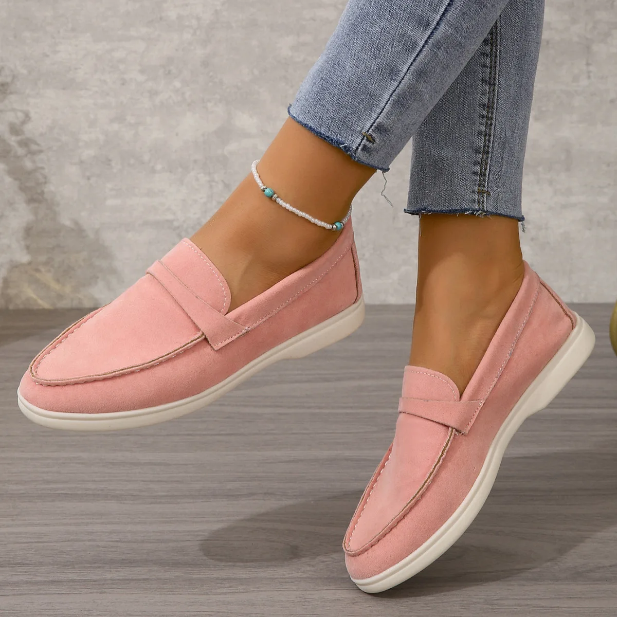 

New 2025 Summer Women's British Fashion Solid Color Large Size Canvas Lightweight Flat Shoes Outdoor Comfortable Casual Shoes
