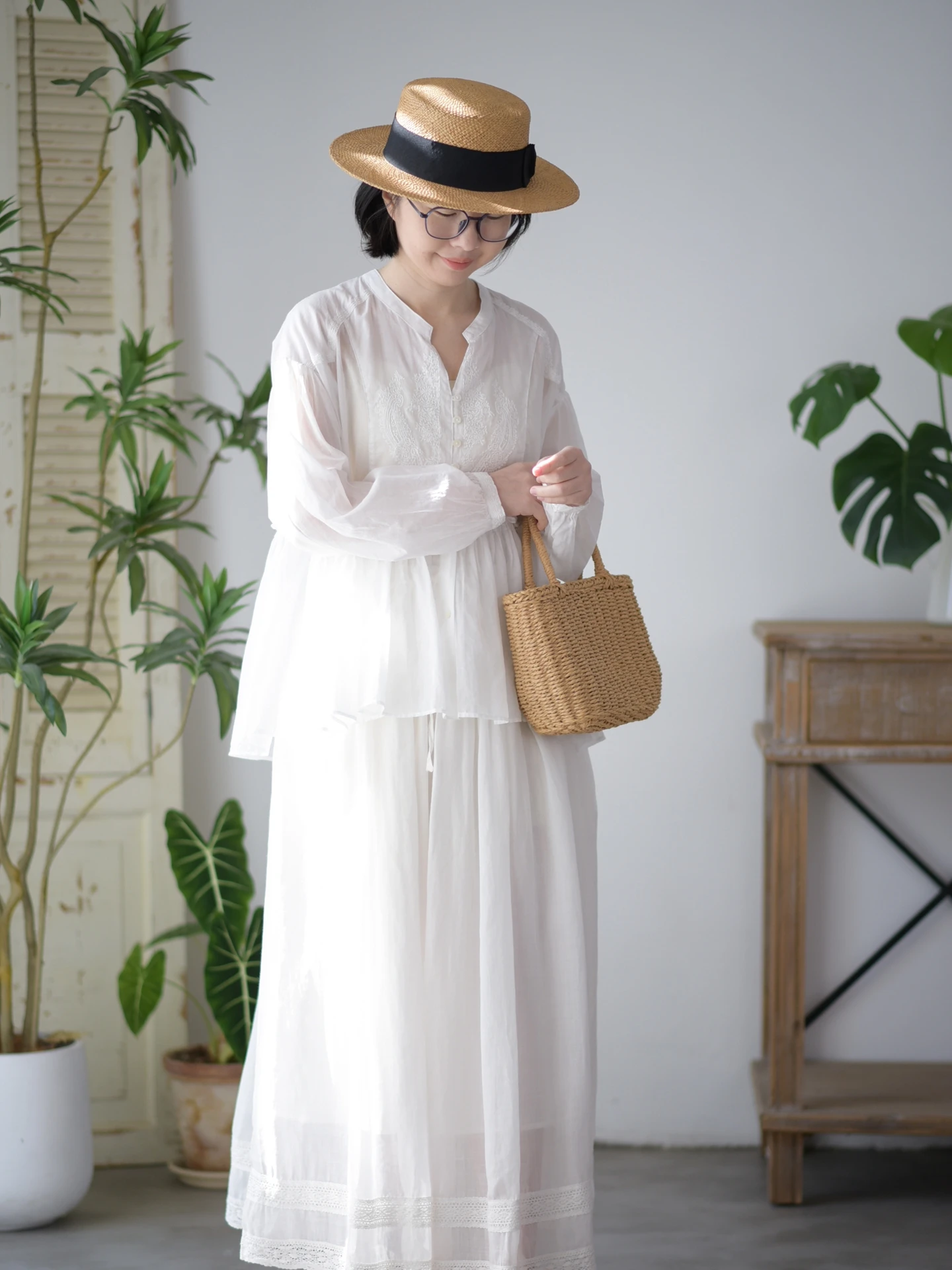 

Удобная тонкая хлопковая рубашка с вышивкой, V-образным вырезом и длинными рукавами в японском стиле, свободного кроя, дышащая, женская