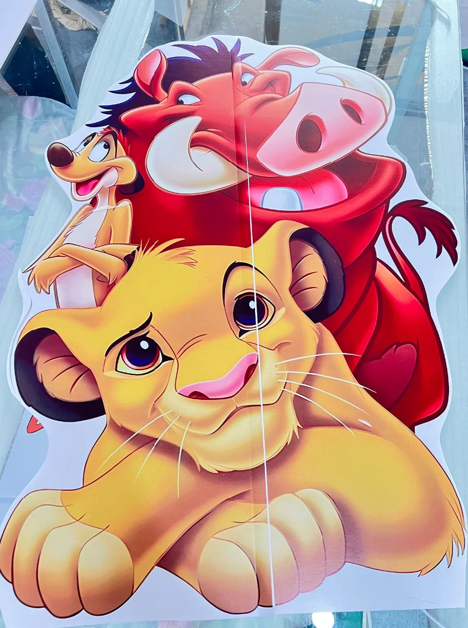 خلفية خلفية لحفلات أعياد الميلاد من Lion King CutOut Simba لحفلات أعياد الميلاد وحفلات استقبال المولود الجديد