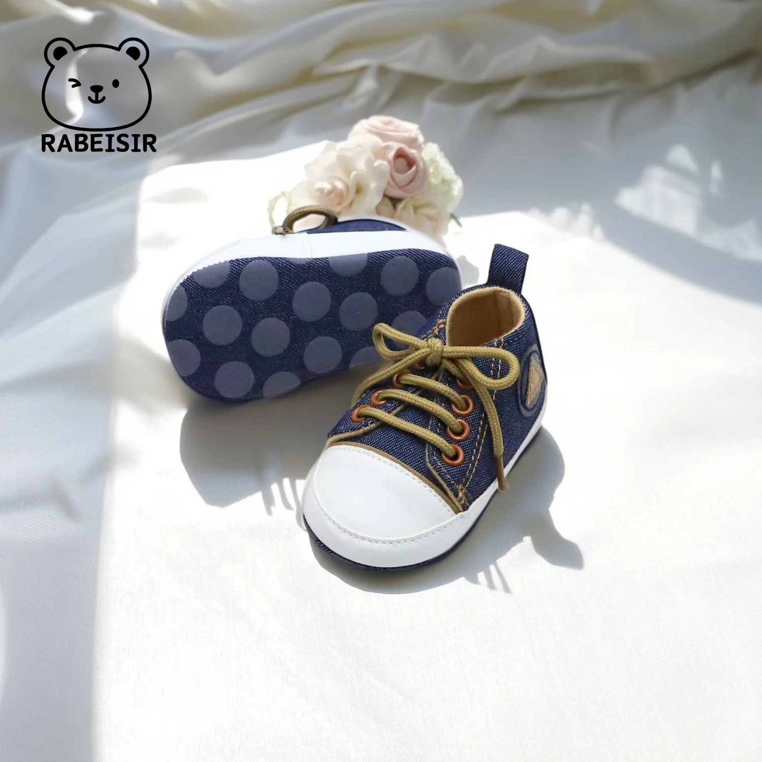 طفل رضيع حذاء قماش أحذية عالية الجودة 0-18 أشهر طفل حذاء طفل صغير حذاء قماش الدنيم خفيفة الوزن عدم الانزلاق عادية تنوعا