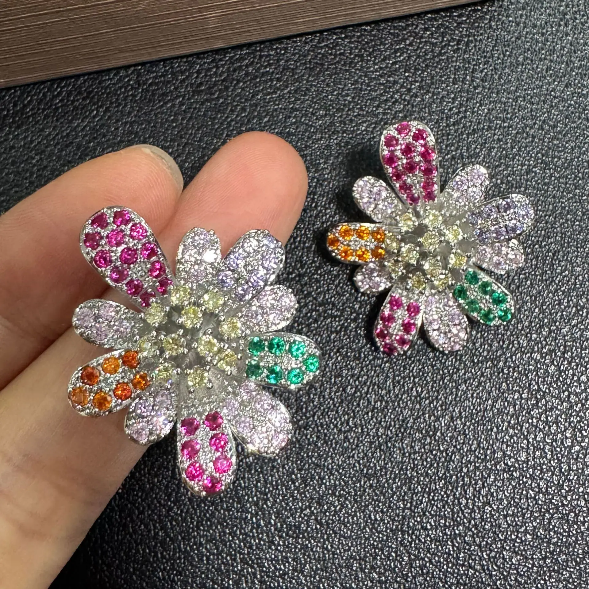 

Multicolor cubic Zirconia Flower Stud Earrings for women girls Sparkly Jewelry for Women Party Daily Wear gold silver plated