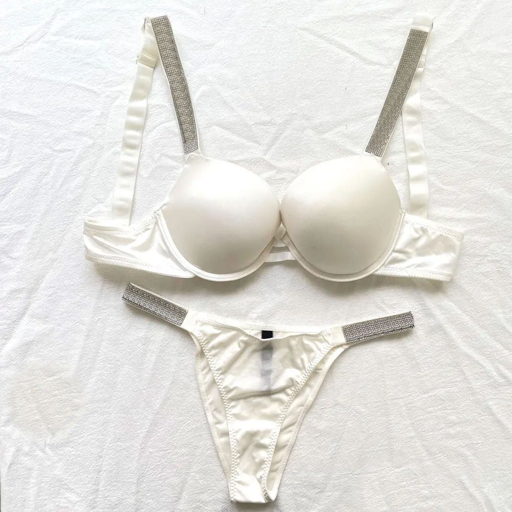 

Glossy Letter Rhinestone Sexy Bra Brief Suit Comfort Plus Size Pink Women Lingerie Set Push Up Panties Brand Seamless Underwear