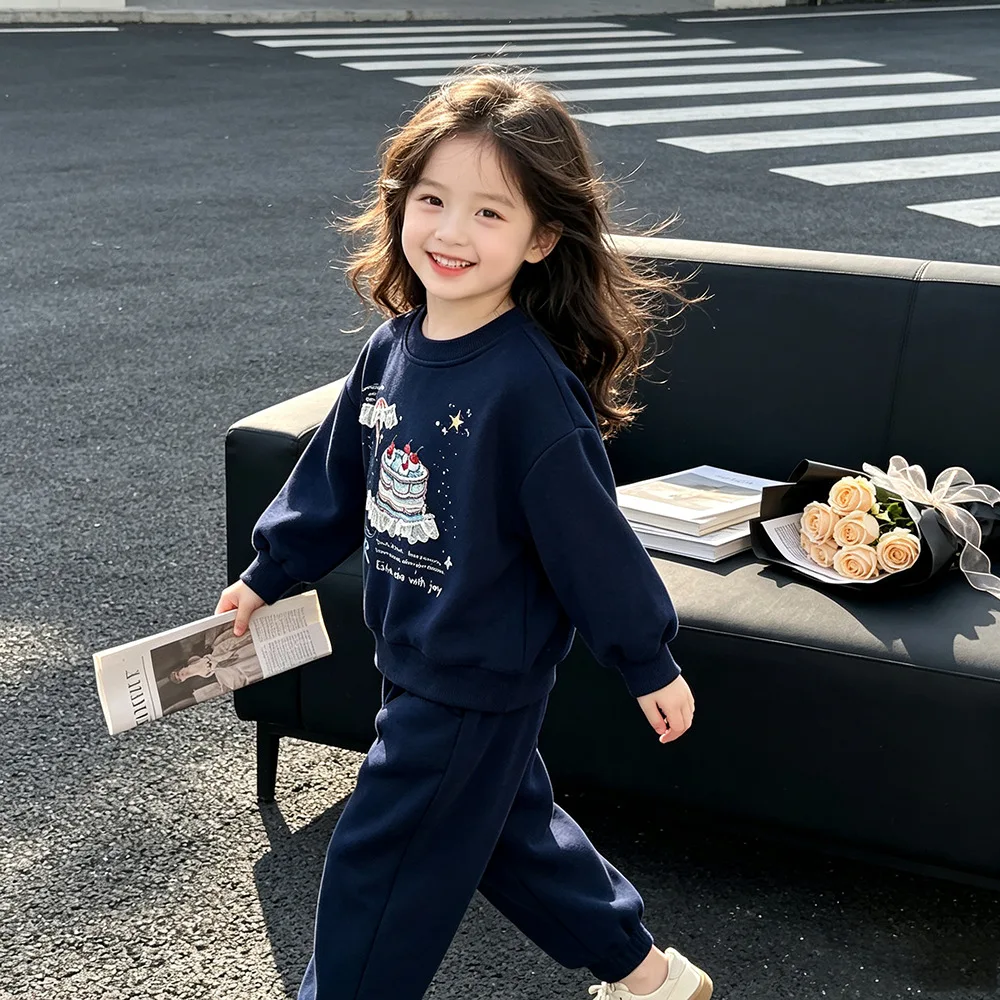 Europäisch-Amerikanische Mädchen-Sweatshirts 2026 Frühling Herbst Baby-Mädchen-Sweatshirts und Hosenanzug Niedlicher Print Pullover Oberteil Kleidung – Detail 4