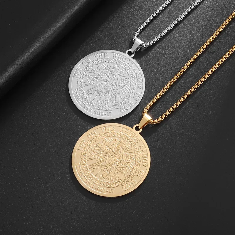 Retro Stainless Steel Knights Templar Medal Pendant Necklace for Men and Women To Protect Good Luck Accessories Necklace