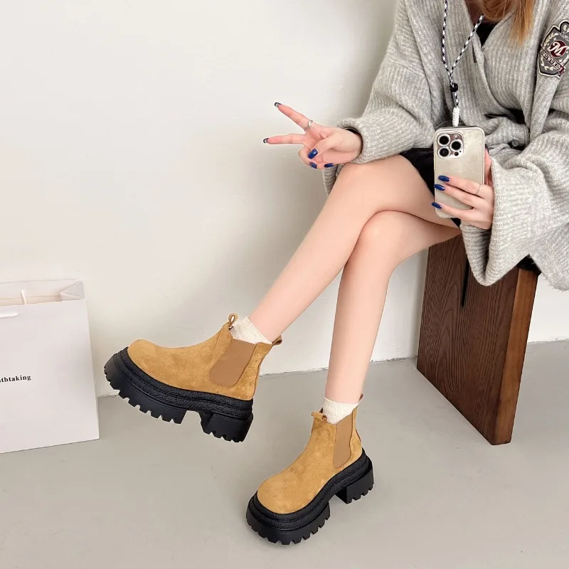 

Women Ankle Boots Chelsea Women Platform Winter Suede Short Boots Casual Sport Running Round-toed Snow Boots