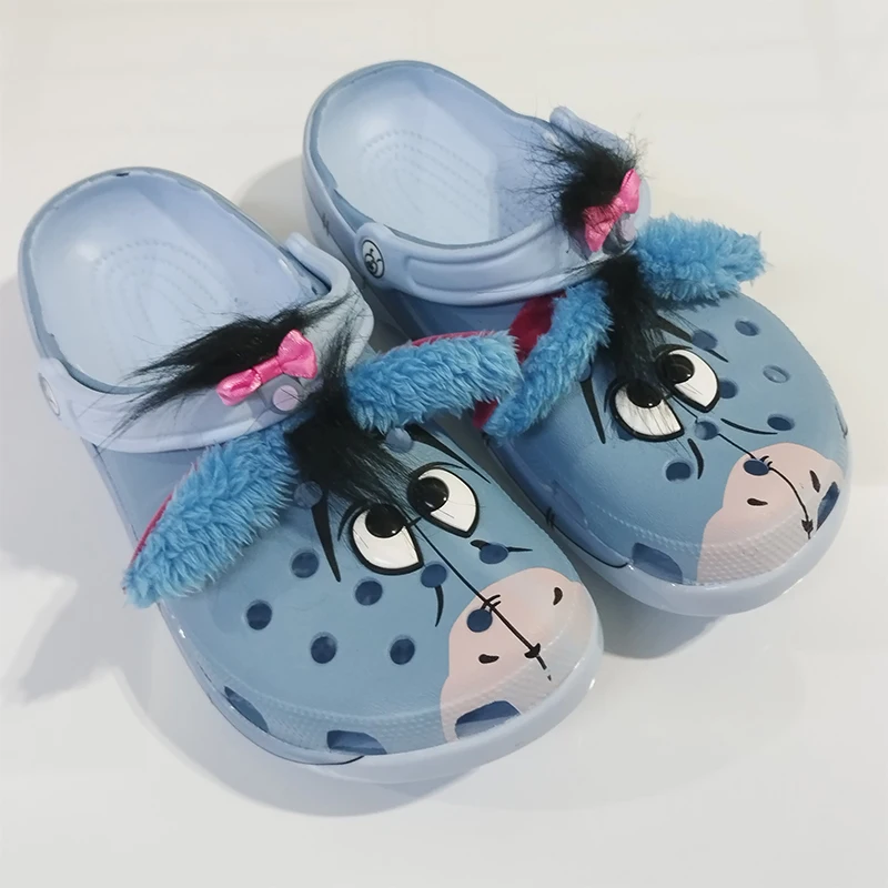 

Детские тапочки Disney Eeyore, нескользящие летние сандалии на мягкой подошве с запахом и носком, домашняя обувь с персонажем мультфильма для детей, подарок на день рождения