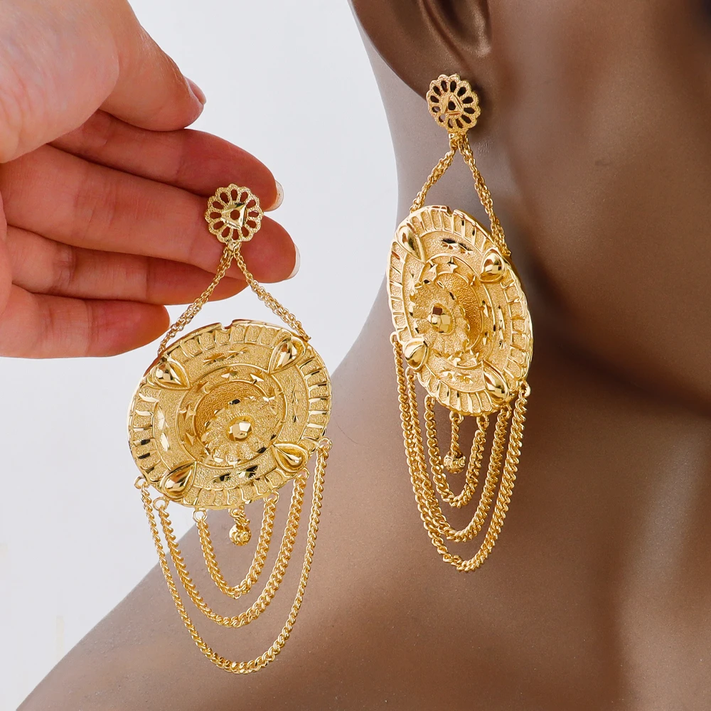 18K Vergoldete Große Ohrringe Dubai Luxus-Ohrringe für Frauen mit Quasten-Hohlanhänger Bankett Hochzeit Indischer Trendschmuck – Detail 3