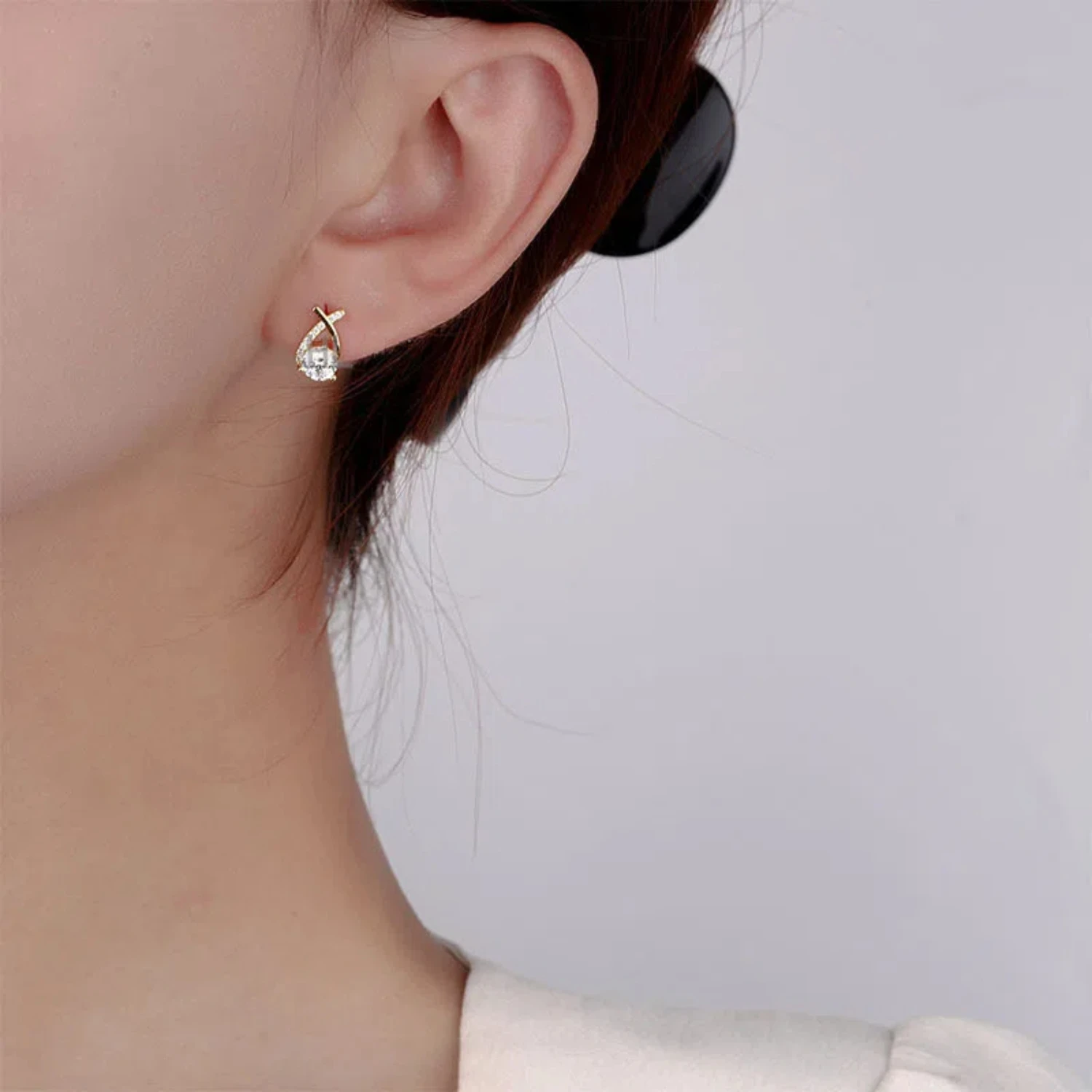 

Изящные корейские серьги-кресты; роскошный стиль, эксклюзивный дизайн, высококачественные серьги.