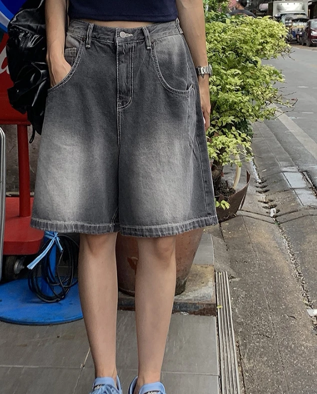 High Street Denim Shorts Women's 2025 Summer New Zipper Chic Denim Short Pants Loose Comfort Pocket Decoration Five-point Pants