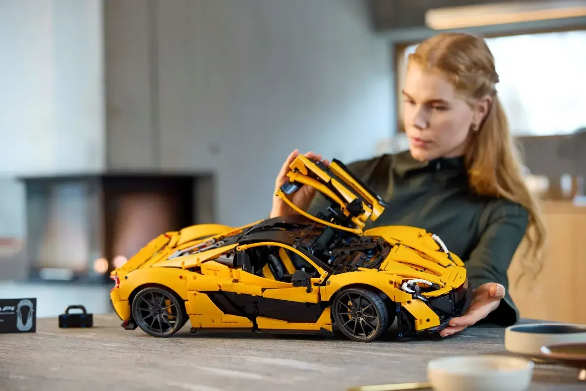 LEGO Technic™ McLaren P1™ Building Set for Adults, 42172 (3893Pieces)