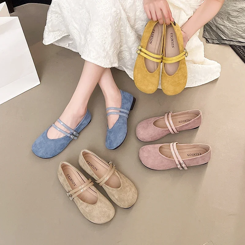 

Новинка 2023 года, милые женские повседневные кроссовки на плоской подошве с круглым носком, мягкая подошва, летние туфли на плоской подошве в стиле ретро, удобные модельные туфли для отдыха, милый стиль