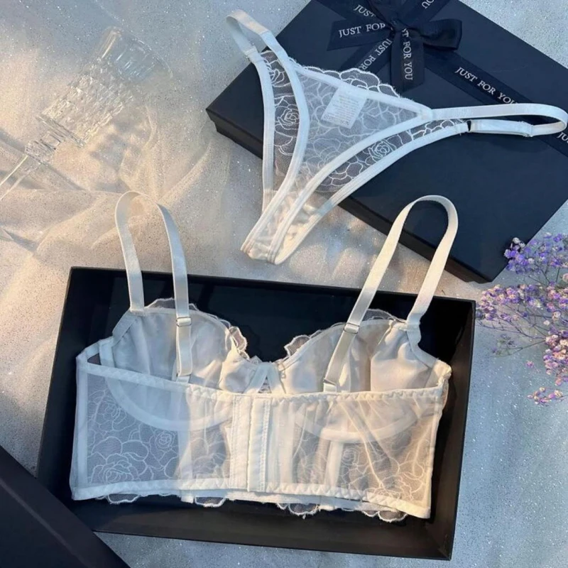 Bikini fishbone lace camisole bra set, thin style with bow and embroidered flowers