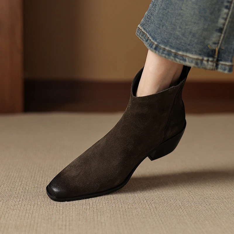 2025 New Hot Sale Real Cow Suede Western Ankle Boots Women Point Toe Kitten Heels Short Boots Winter Cowboy Knight Boots Woman view 3