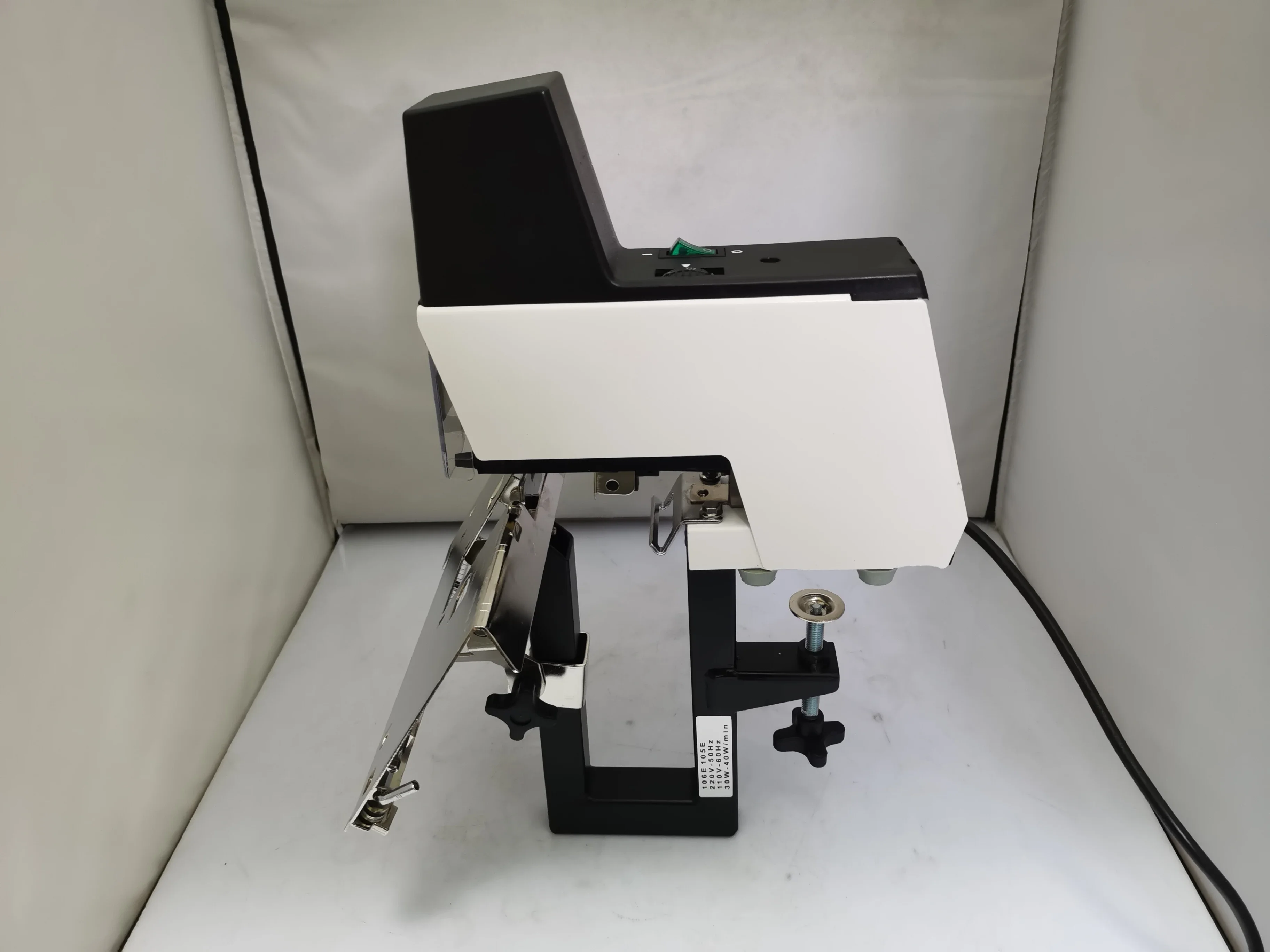 106 cucitrici a livello elettrico per carichi pesanti/cucitrici a sella, cucitrice doppia per carichi pesanti, punto sella, cucitrice automatica per file di carta