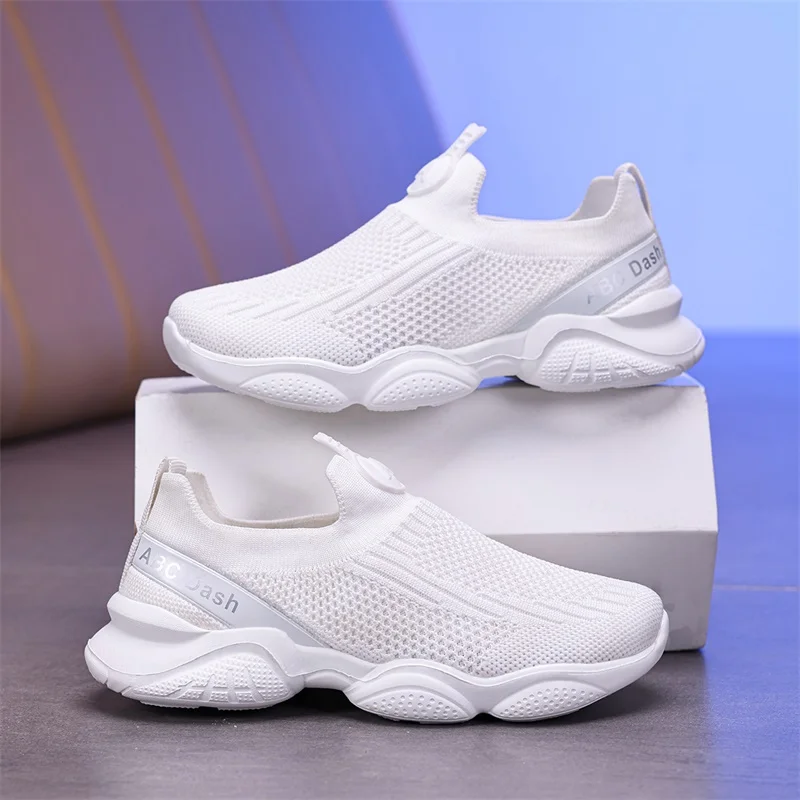 

A pair of children's four-season mesh sports shoes, soft and lightweight casual running shoes, sizes 28-40，TL-SW2505