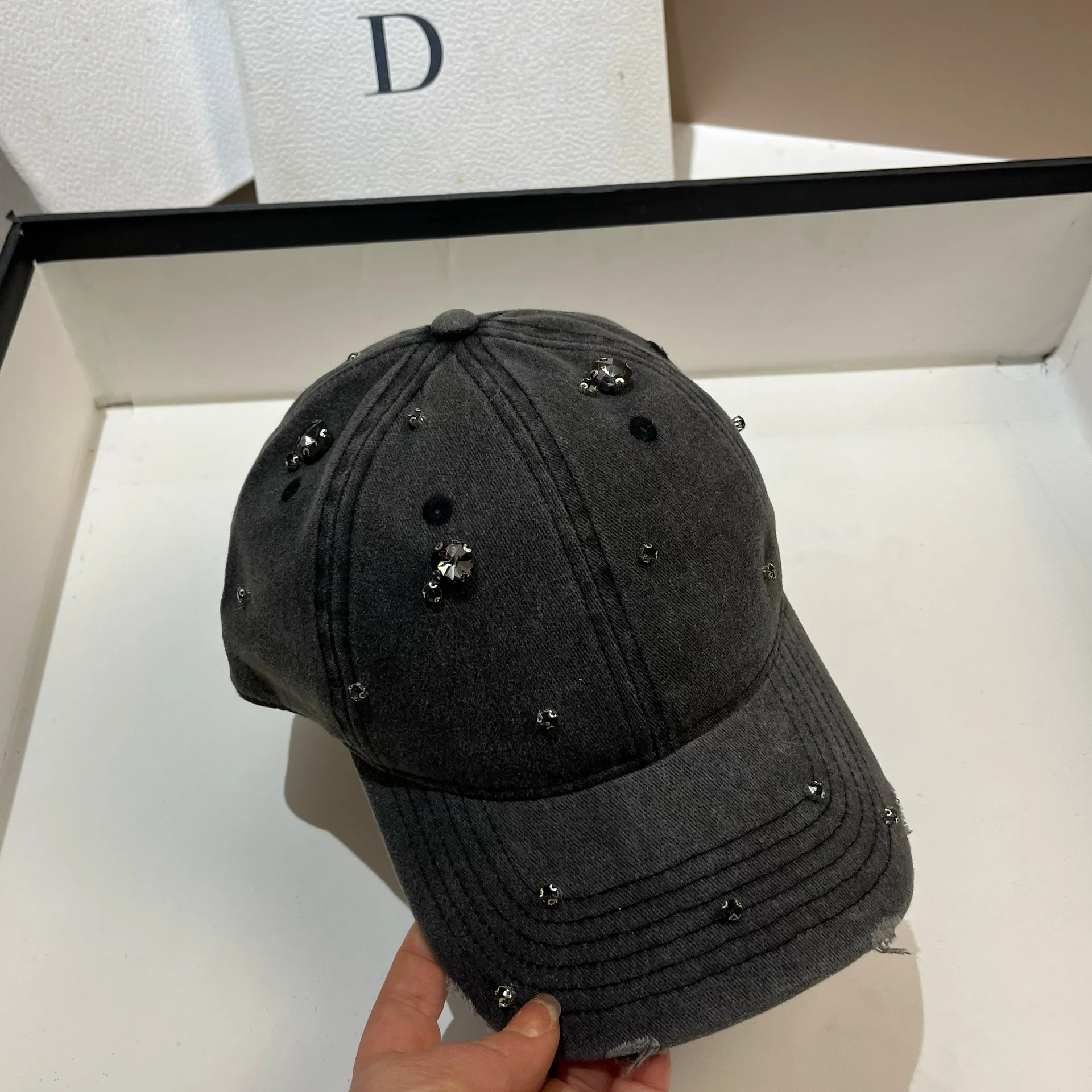 Spring/Summer Rhinestone Soft-Peaked Duckbill Cap Distressed Washed Cotton Casual Baseball Cap Unique Design Sports Hat