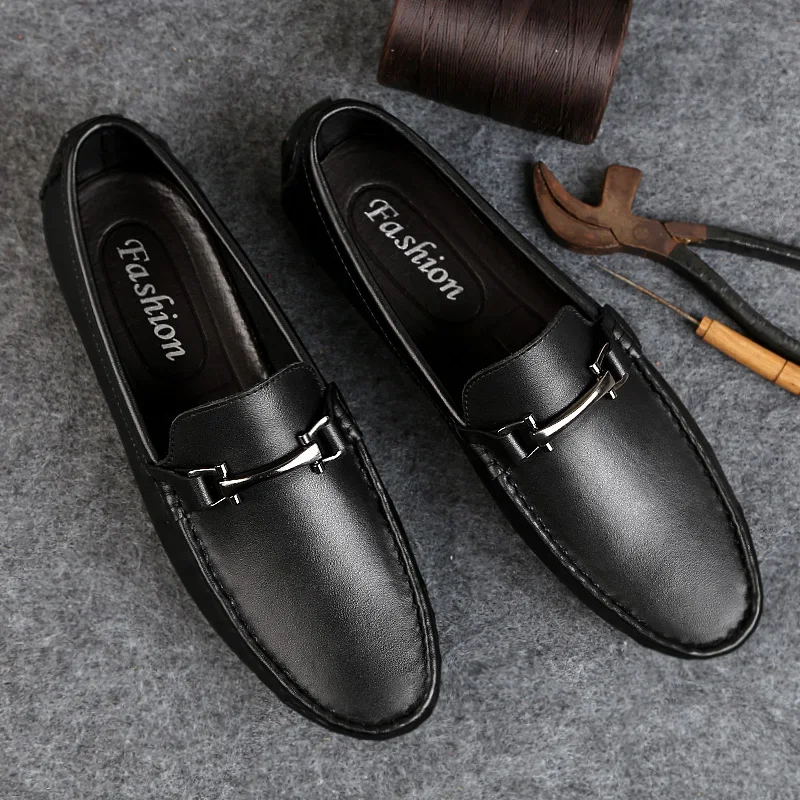 Man Shoes Classic Fashion Italian Style Genuine Leather Men Loafers Slip-On Mens Leather Loafers Good Quality Men Luxury Shoes