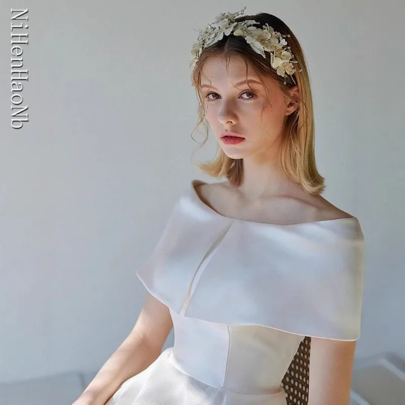 فستان زفاف كلاسيكي من الساتان للنساء العروس 2025 ريترو أسود أبيض فيستدوس دي نوفيا