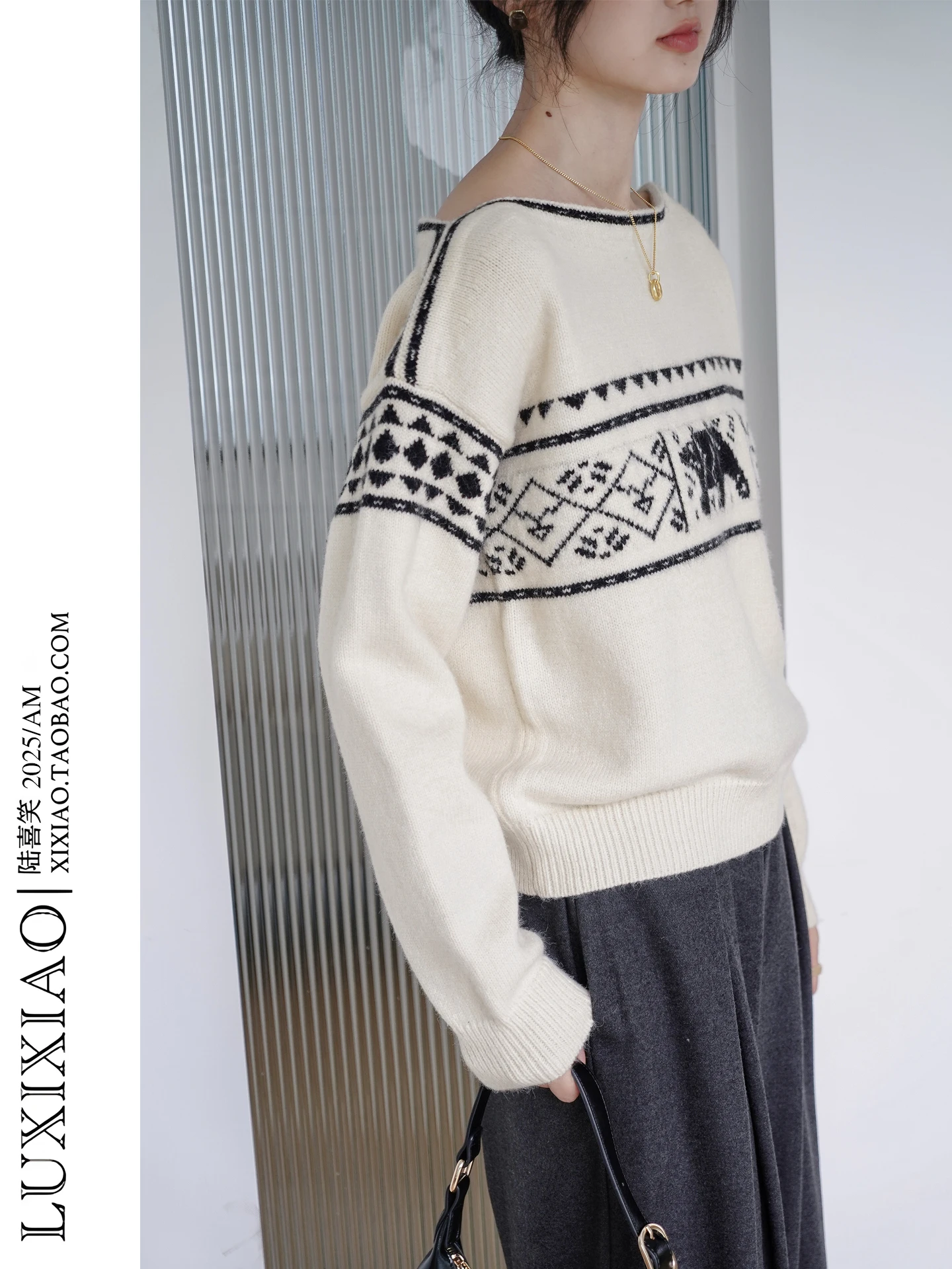 

LUXIXIAO Women's Loose Thickened Knitted Sweater Autumn Winter Outerwear One-Shoulder Overhead Cartoon Korean Style Top