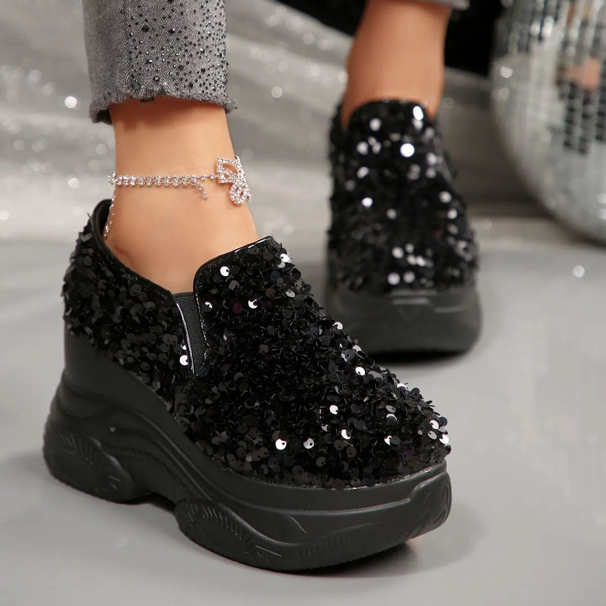 

Fashion Bling Women's Sneaker Lightweight Platform Soft Elastic Band Slip-on Shoes Ladies Casual Shoes Plus Size Tenis Feminino