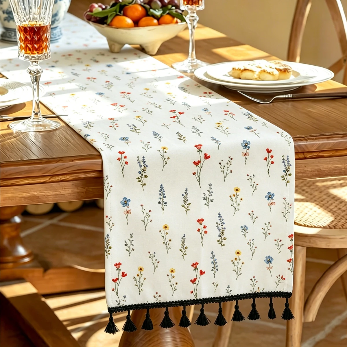 Floral Printed Ruffled Table Flag, Reusable, Washable, Suitable for Decorating Parties, Restaurants, Kitchens, And Dining Tables