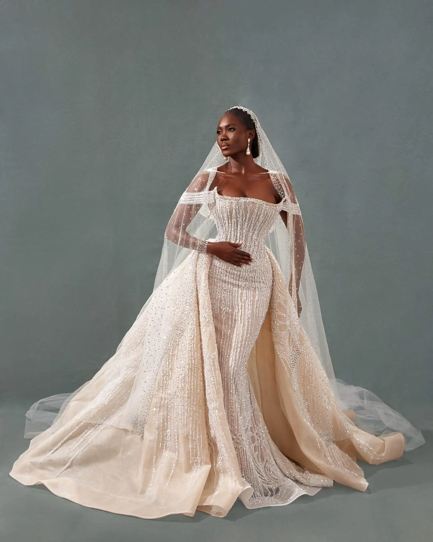 Stylish Sequins Wedding Dresses Strapsless Bridal Gowns with Detachable Train Backless Mermaid Customized Vestidos De Novia