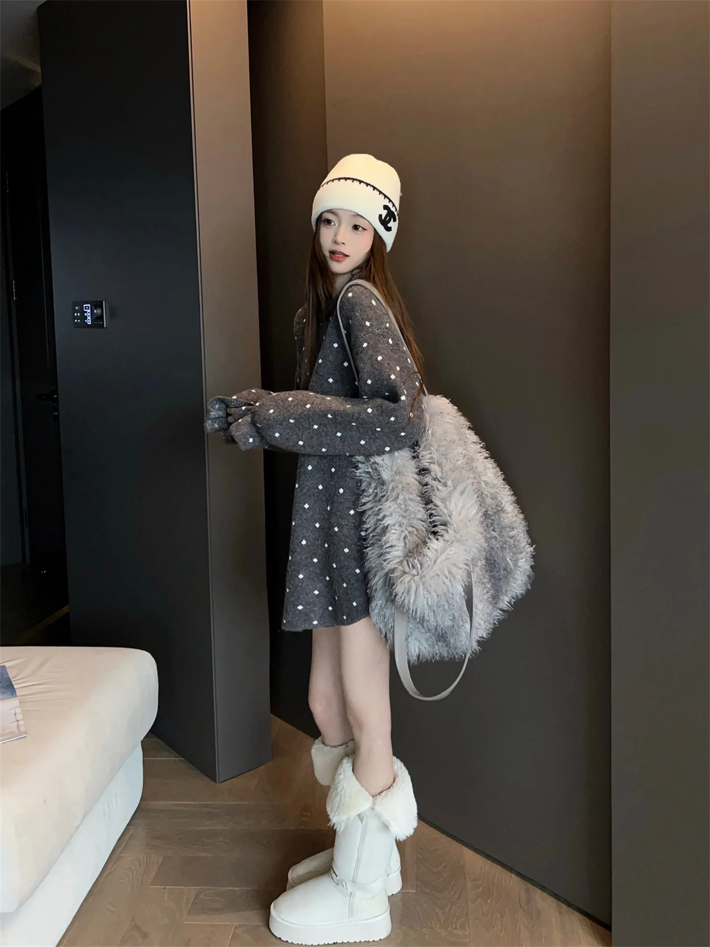 

MRS AO Retro Polka Dot Oversized Women's Sweater Autumn Winter 2025 New Sle Casual Comfortable Soft Long Sve round Nec...