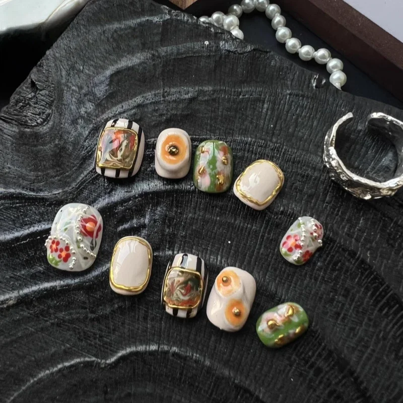 

Fake Nails Oil Painting High-end Hand-painted Manicure [Countess] 3D Short Hand-worn Armor Press on Nails