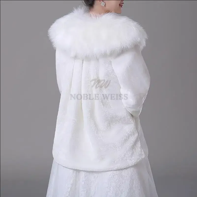 Otoño Invierno abrigo nupcial envuelve chaquetas barato piel sintética mangas largas cálido Bolero nupcial para vestidos de novia personalizados