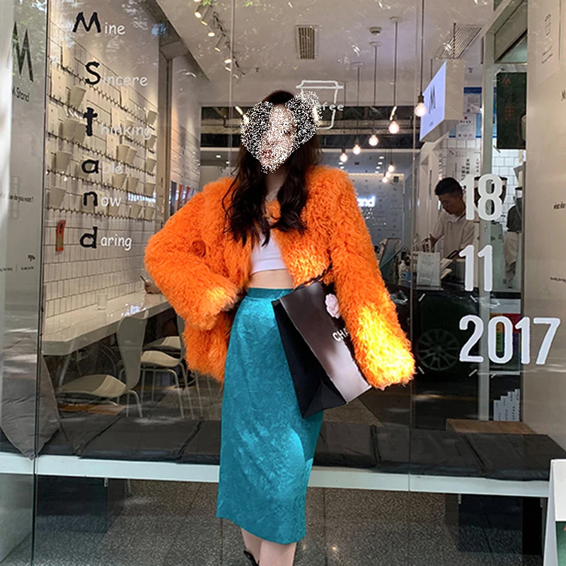 2024 New Orange Tan Wool Autumn and Winter Women\'s Long Sleeves Short Chic Fur Coat Haining Imitation