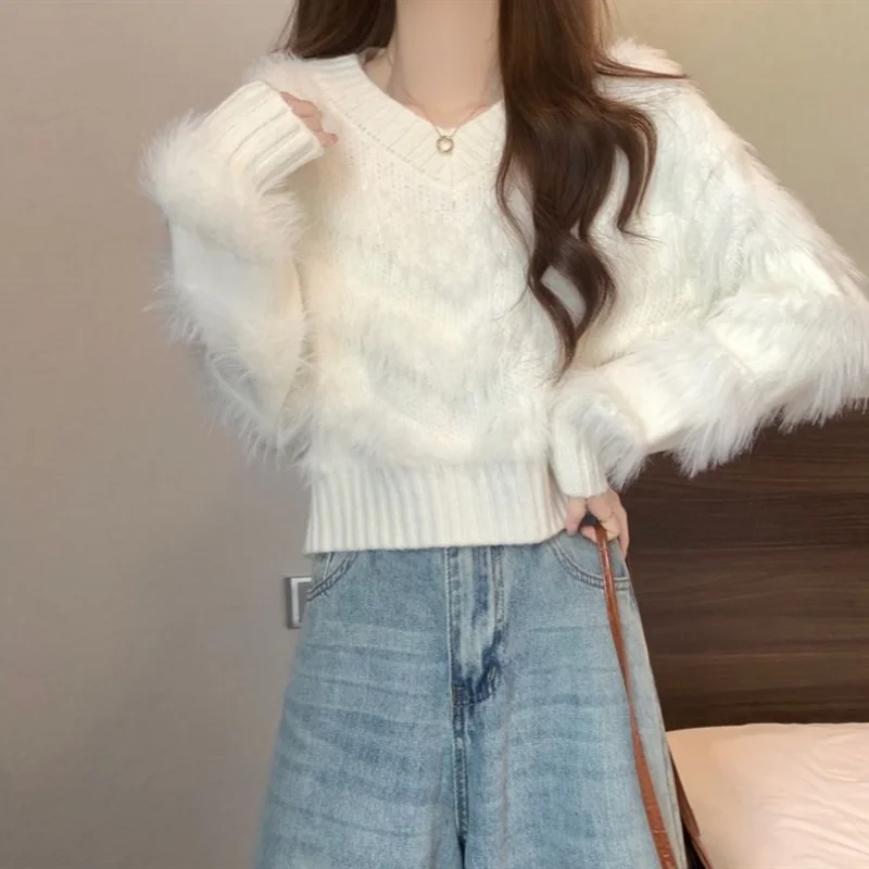 Autumn/Winter New 2024 Gentle Hairy Knitted Sweater Women\'s Korean Edition Casual Soft Sticky Sweater Bottom Coat Top