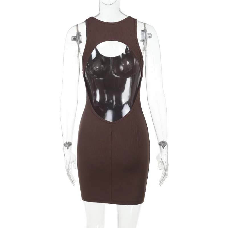 여름 휴가와 파티를 위한 세련된 패치워크 디자인의 시크한 서스펜더 스트랩 백리스 바디콘 미니 드레스