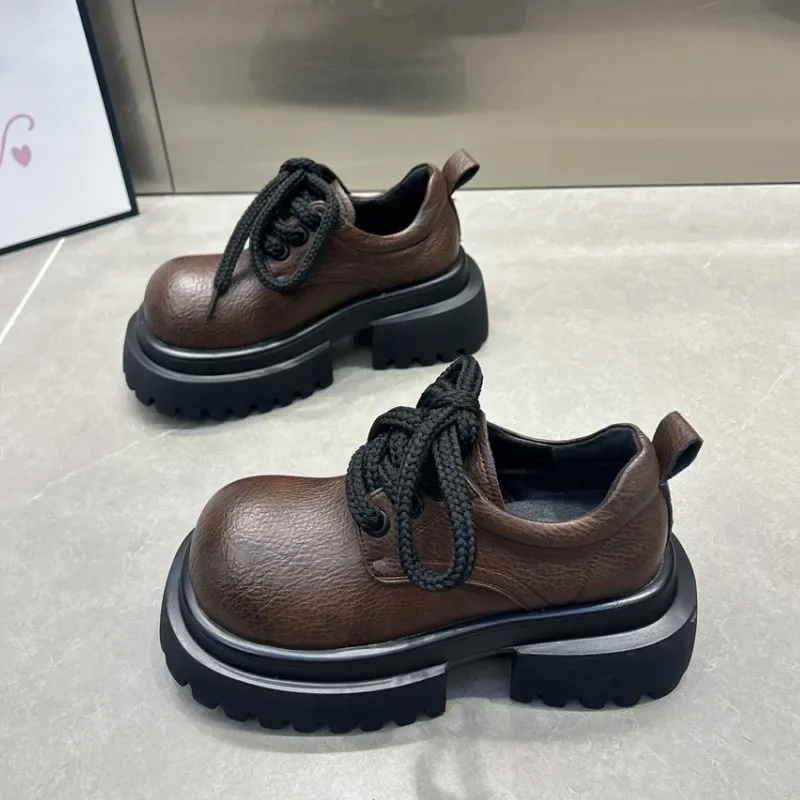 

2024 Autumn Hot Selling New Fashion Retro Soft Leather Thick Soled Large Scalp Increase Casual Loafers Ankle Boots for Women