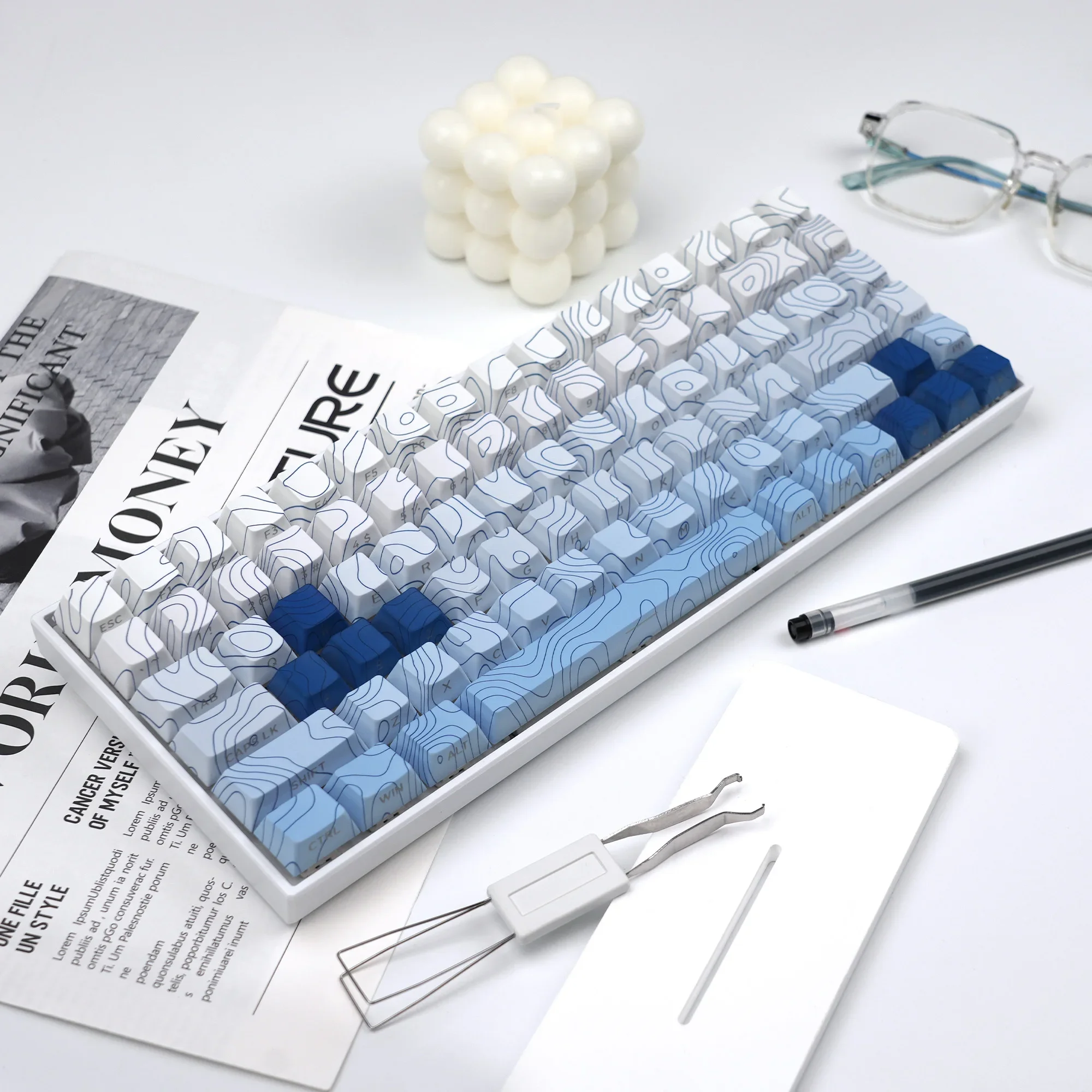 

Original side-engraved keycap PBT creative personality light-transmitting keycap customization