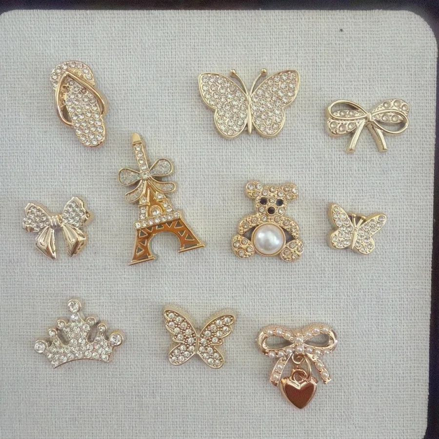 Fashion Shoe Charms Set Accessories for Clogs Sandals Buckle Electroplated Bow Heart Rhinestone Bear Plastic DIY Decorations