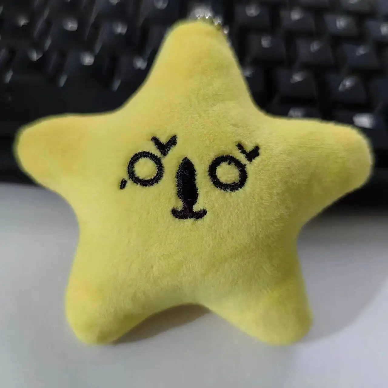 MARK DoYoung HAECHAN TAEYONG Key chain Yellow Pentagonal Heart Expression Keychain Plush Pendant For fans Star Soundabl